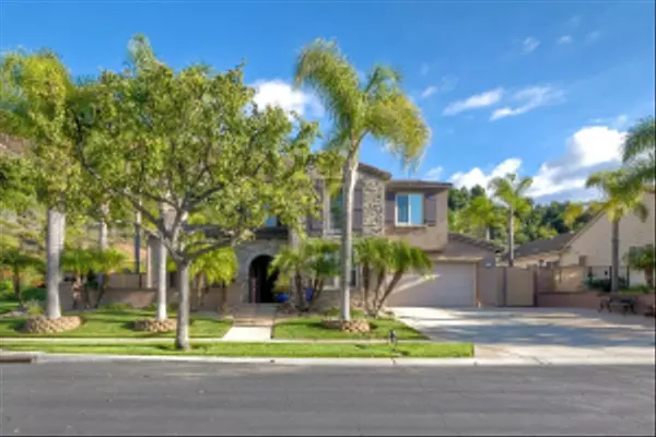 Escondido, CA 92027,2706 Vistamonte Gln