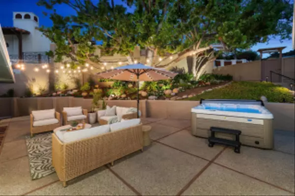 La Jolla, CA 92037,7201 Country Club Drive