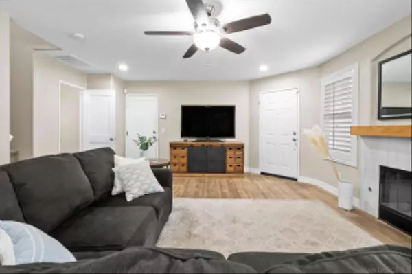 Escondido, CA 92025,1942 Arbor Glen
