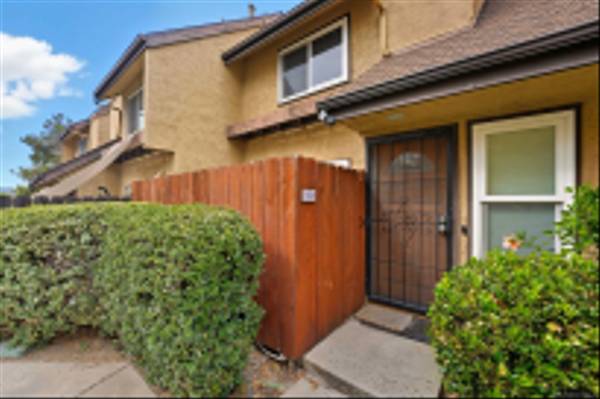 1585 Stone Edge Cir, El Cajon, CA 92021