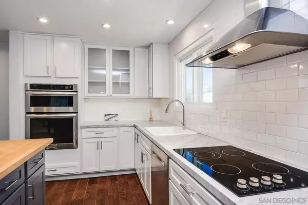 San Diego, CA 92101,540 Hawthorn #2E