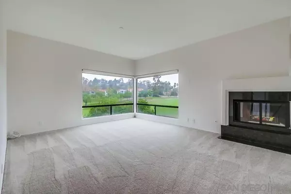 San Diego, CA 92128,12122 Royal Birkdale Row #403