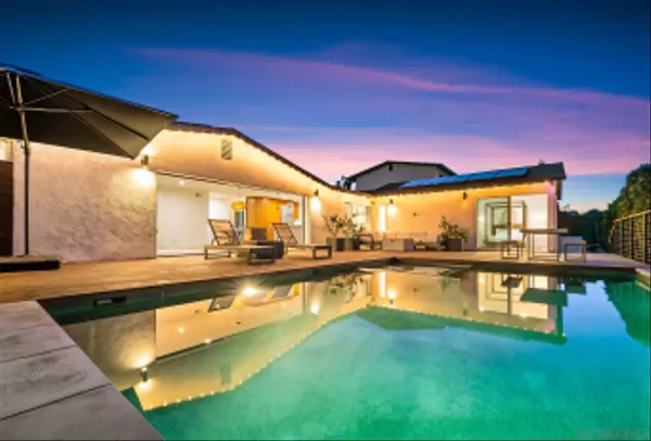 La Jolla, CA 92037,5745 Soledad Mountain Road