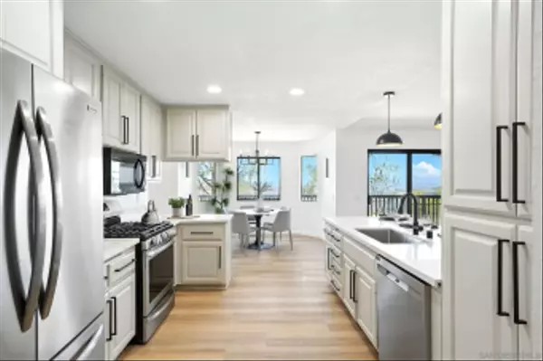 Escondido, CA 92026,28983 Mountain Meadow Rd