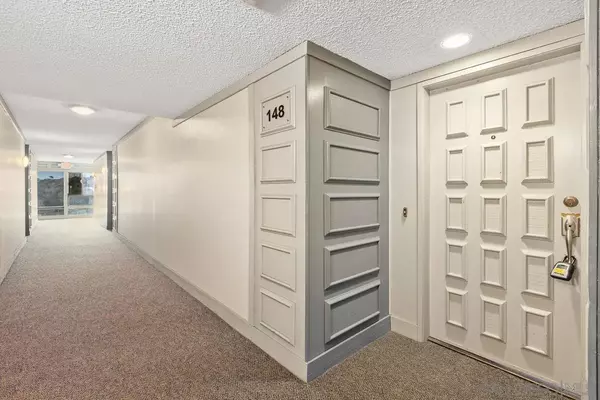 San Diego, CA 92108,10225 Caminito Cuervo #148