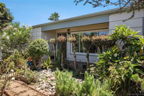 Chula Vista, CA 91910,74 E St