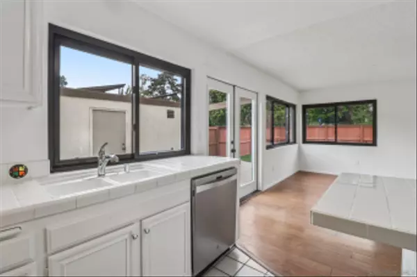 San Diego, CA 92124,10716 Escobar Drive