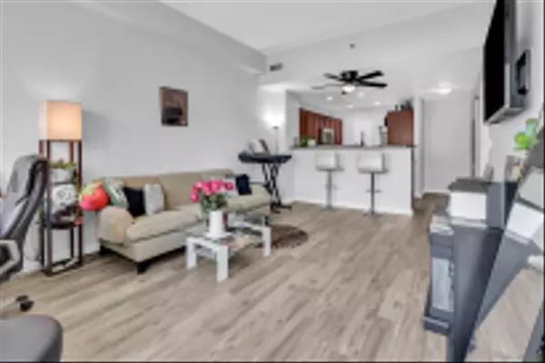 San Diego, CA 92101,427 9th Ave #1308