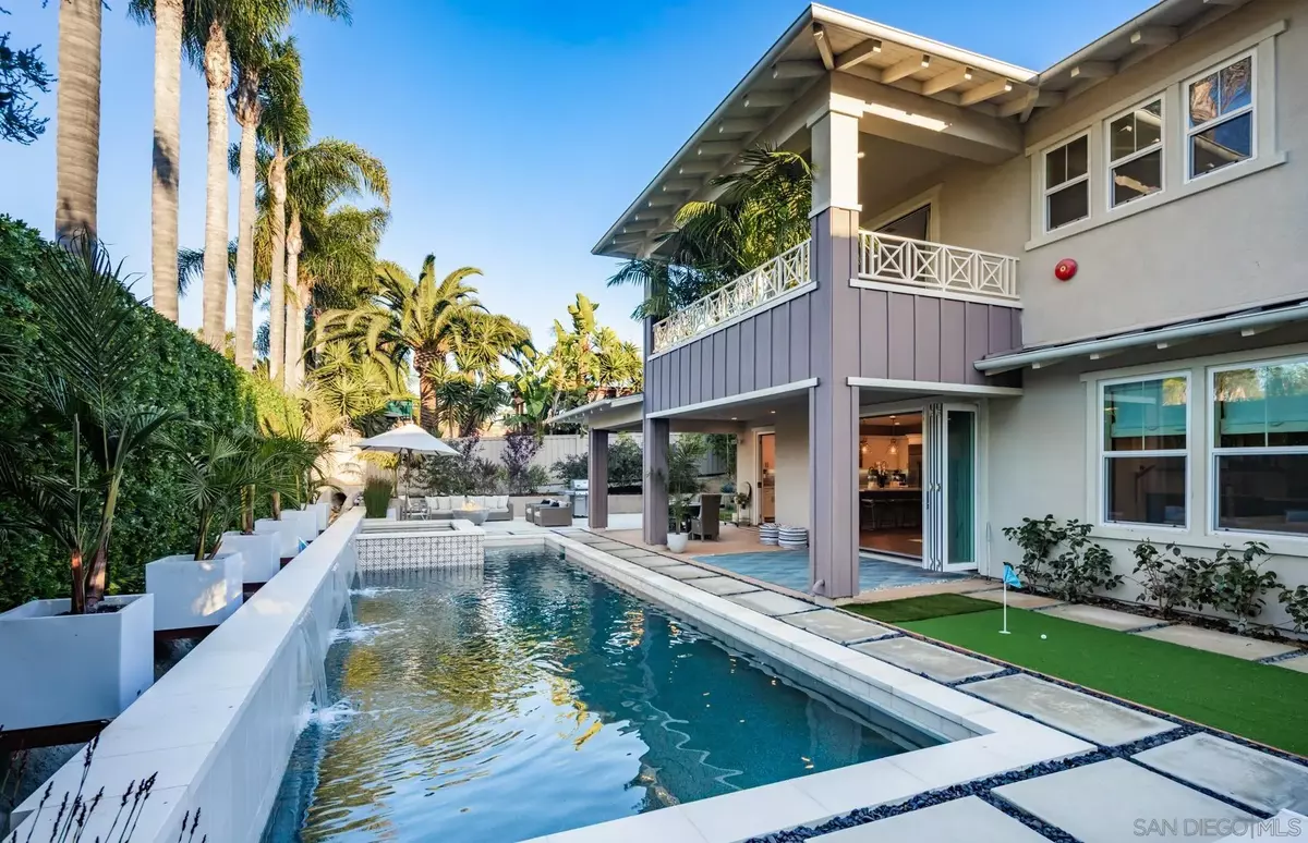 Encinitas, CA 92024,939 Moonstone Ct