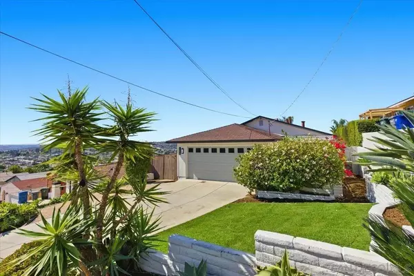 1214 Maria Ave,  Spring Valley,  CA 91977