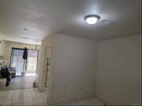 Chula Vista, CA 91911,1332 LA TEMPRA CORTE