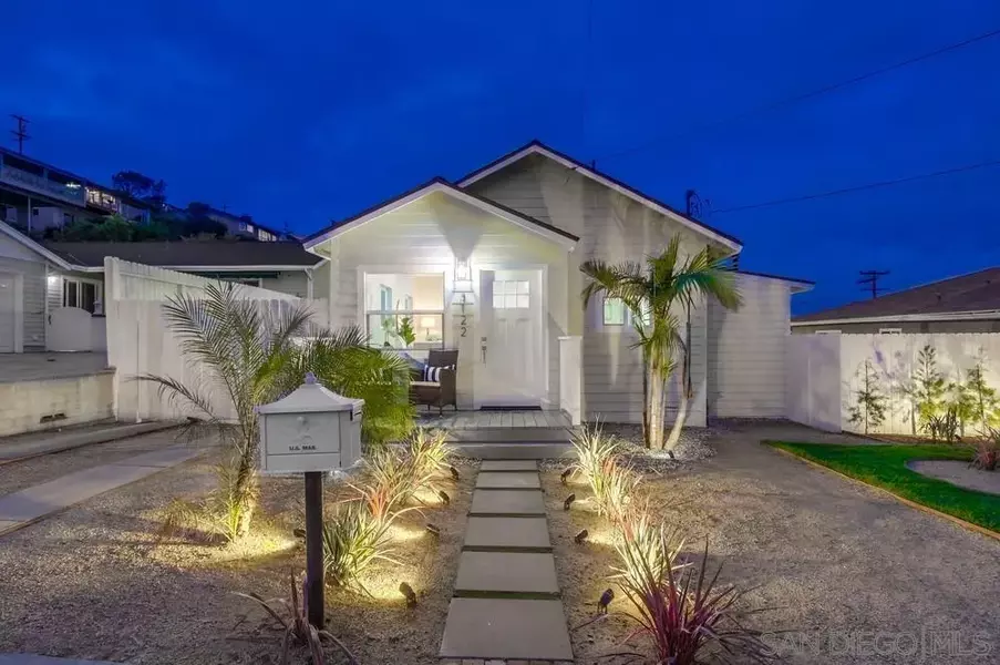 3122 Newell St, San Diego, CA 92106
