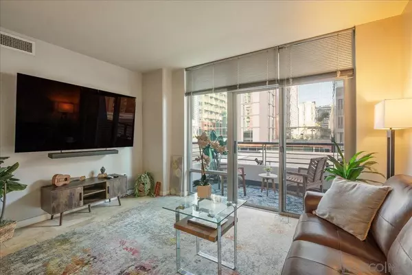 San Diego, CA 92101,425 W Beech St #503