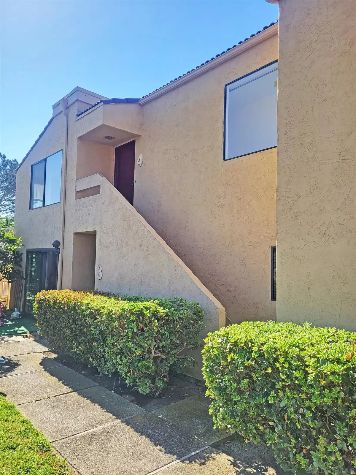 San Diego, CA 92122,7994 Caminito Dia #4