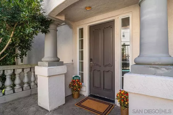 La Jolla, CA 92037,2842 Torrey Pines Rd