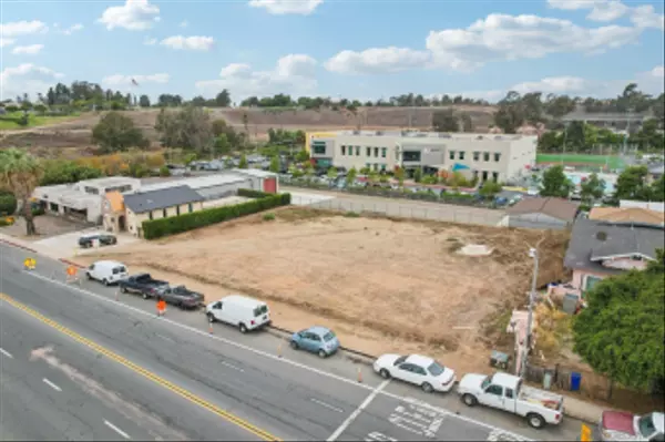 San Diego, CA 92102,4560 Imperial Ave #0