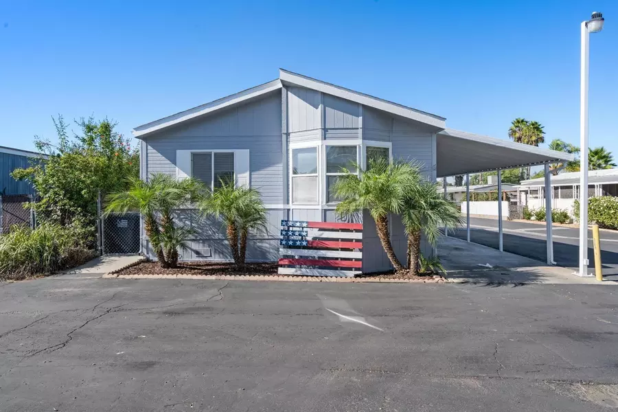 1537 H St #Spc 5, Ramona, CA 92065