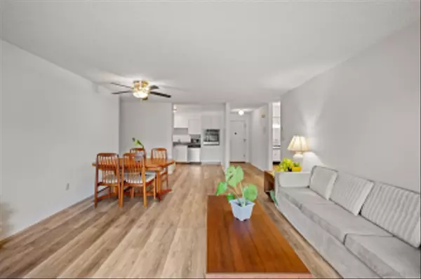 San Diego, CA 92107,4444 W Point Loma Blvd #98