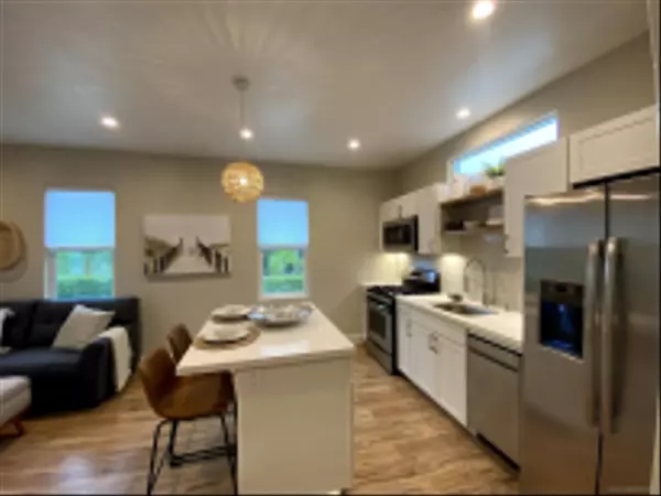 Carlsbad, CA 92011,1774 Dove Lane