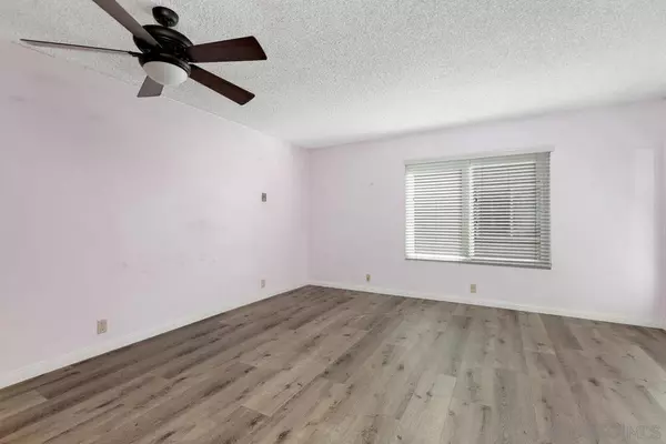 San Diego, CA 92111,7016 Park Mesa Way #29