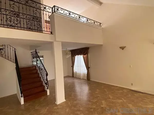 San Diego, CA 92129,13061 Trail Dust Ave