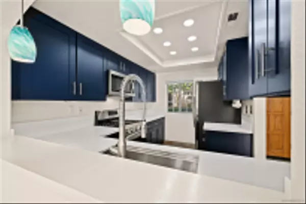 Vista, CA 92081,740 Breeze Hill Rd #193