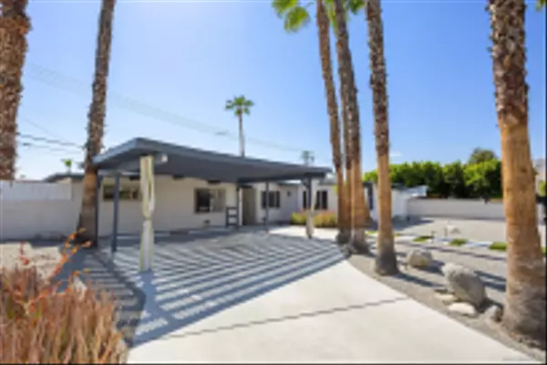 Palm Springs, CA 92264,812 S Calle paul