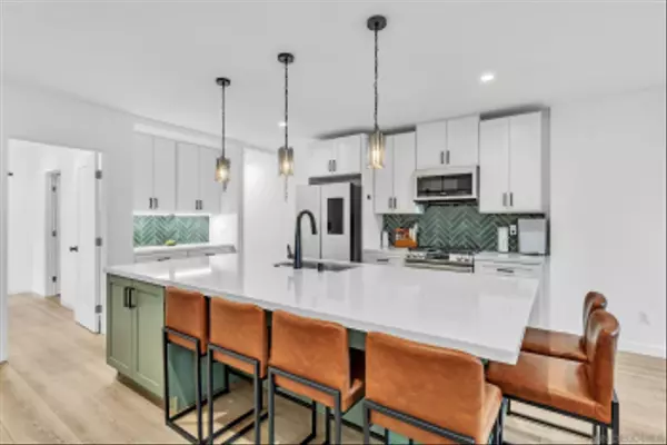 San Diego, CA 92113,2146 Franklin Ave Southwest