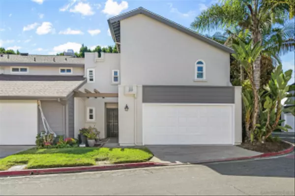 San Diego, CA 92107,4061 Caminito Dehesa