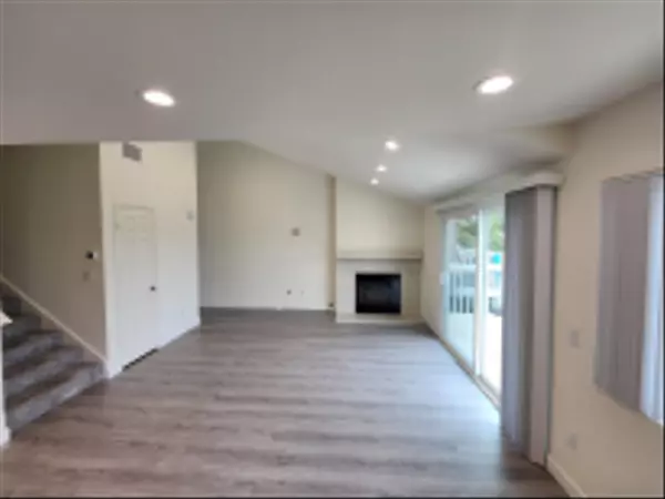 Solana Beach, CA 92075,809 Highland Dr.