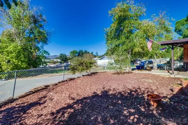 Campo, CA 91906,29845 Lake View Dr.
