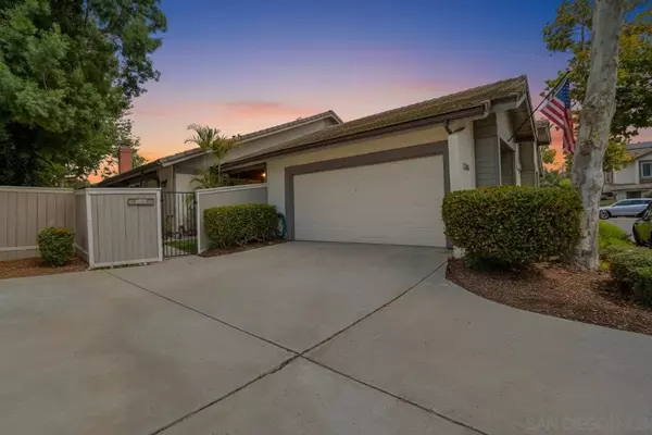 13286 Creek Park Ln, Poway, CA 92064