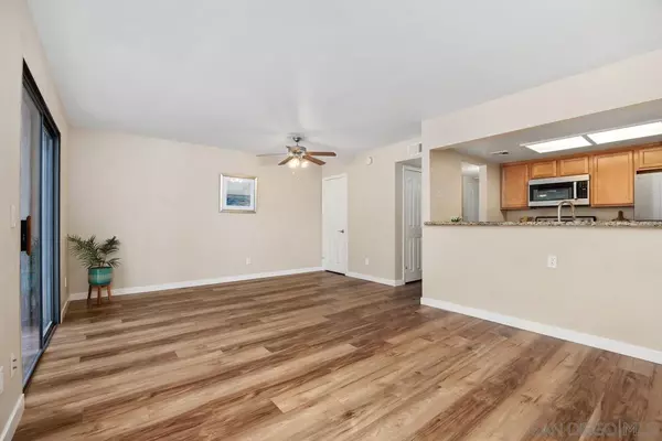 San Diego, CA 92128,15048 Avenida Venusto #260