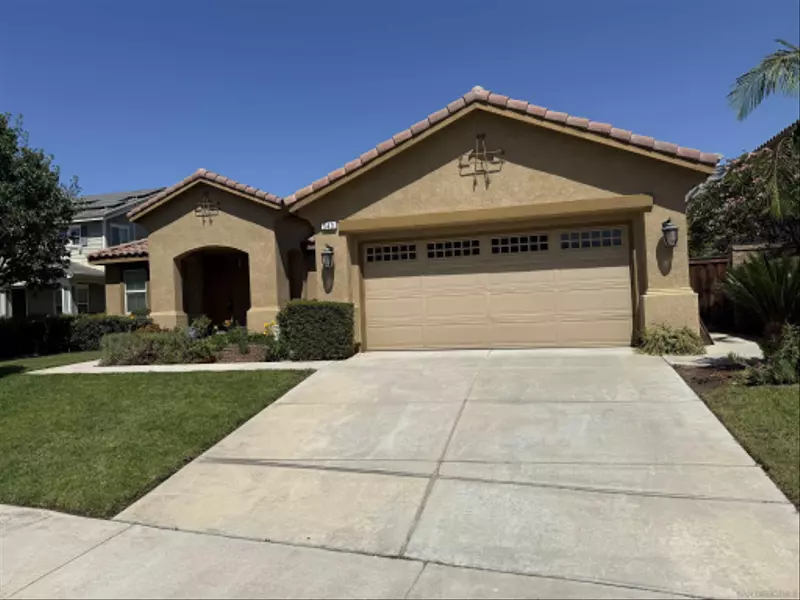 543 Silverhawk Dr, Corona, CA 92879