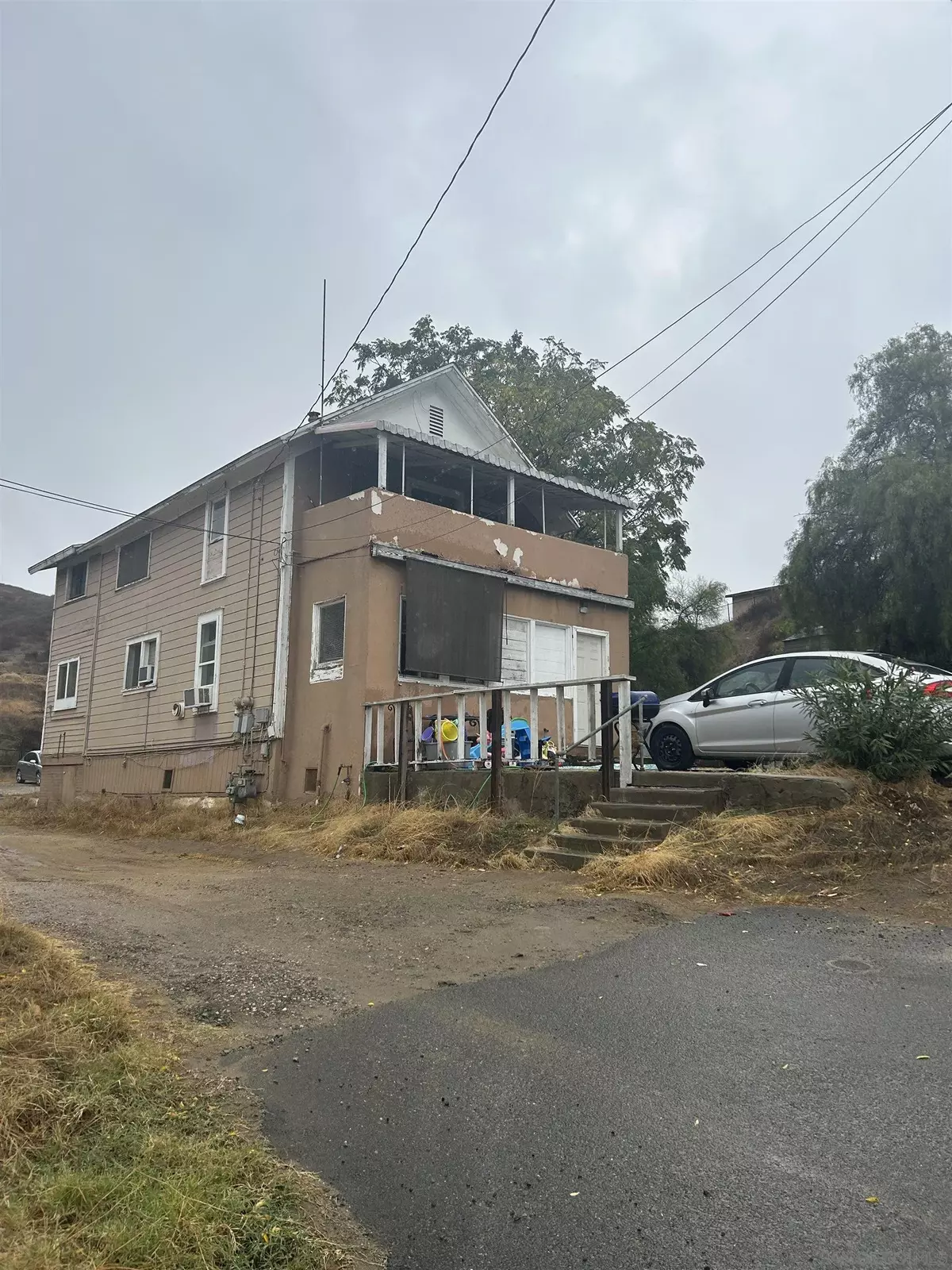 Lake Elsinore, CA 92530,176 Olive St