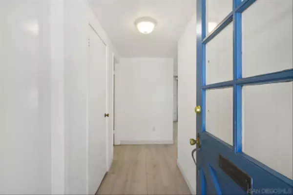 San Diego, CA 92117,4382 Mount Putman Ave