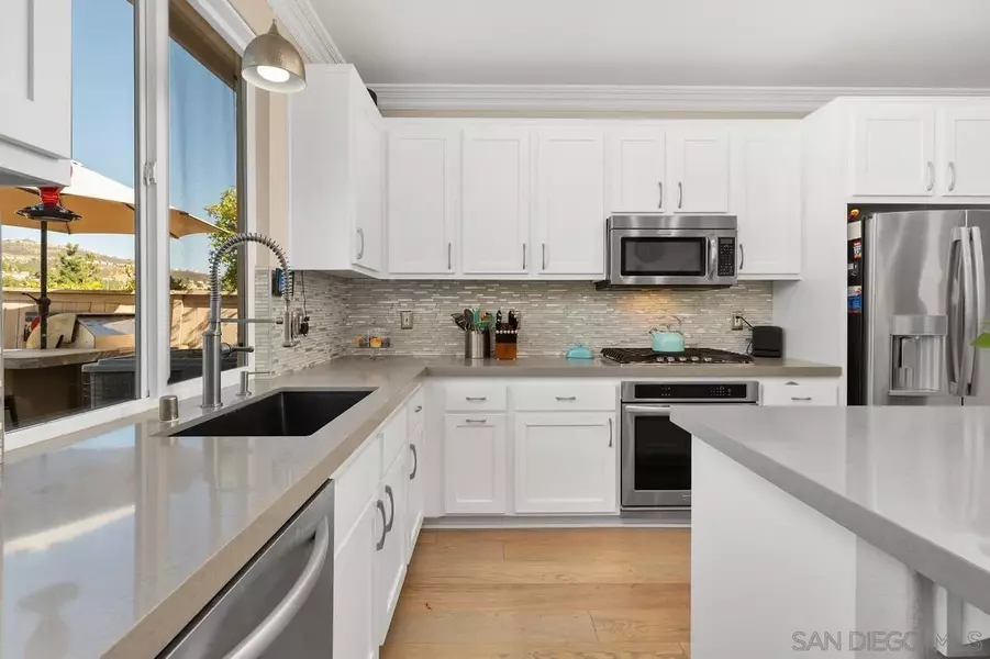 1456 Golden Sunset Dr., San Marcos, CA 92078