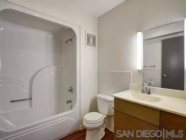 San Diego, CA 92116,4134 Adams Ave. ##3
