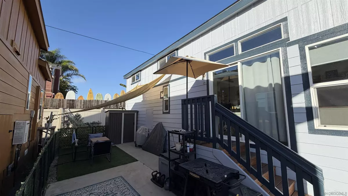 Encinitas, CA 92024,1549 N Vulcan #82