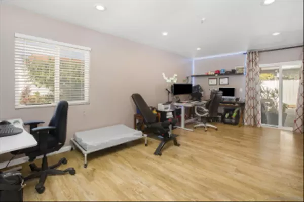 San Diego, CA 92114,5868 Greycourt Ave