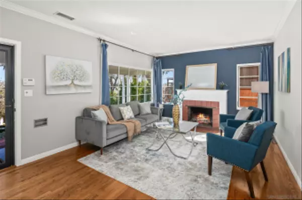 San Diego, CA 92107,3733 La Cresta Dr
