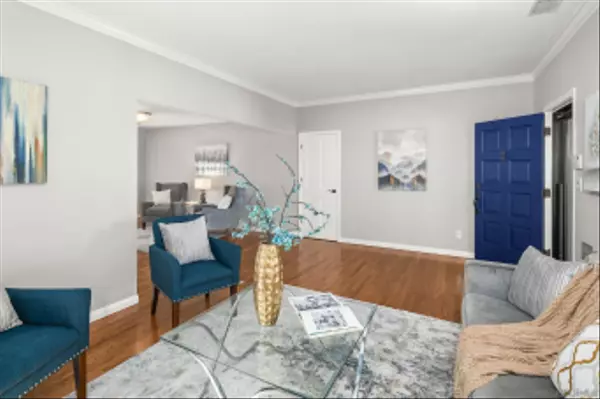 San Diego, CA 92107,3733 La Cresta Dr