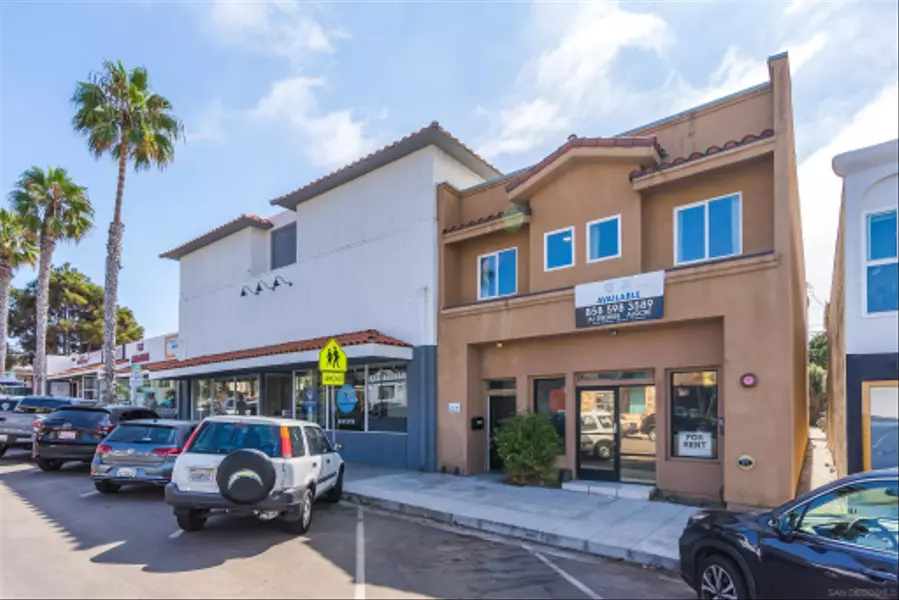 4741 Point Loma Ave, San Diego, CA 92107