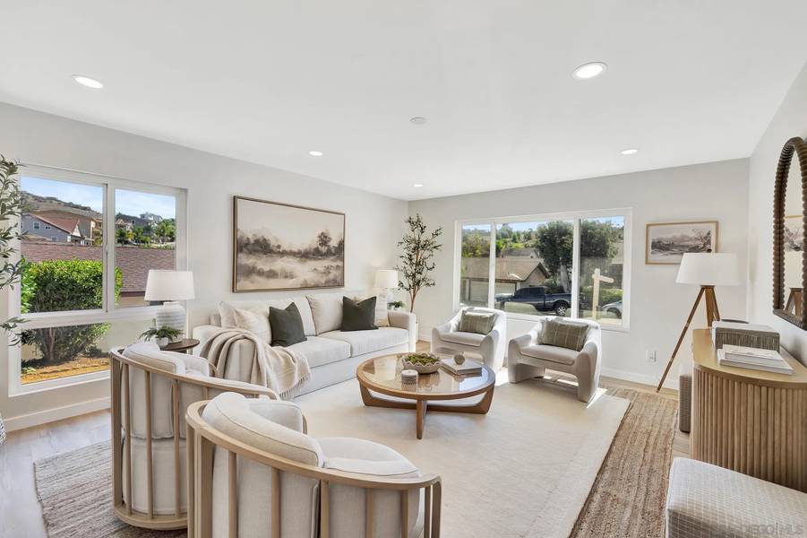 11384 Almazon St, San Diego, CA 92129