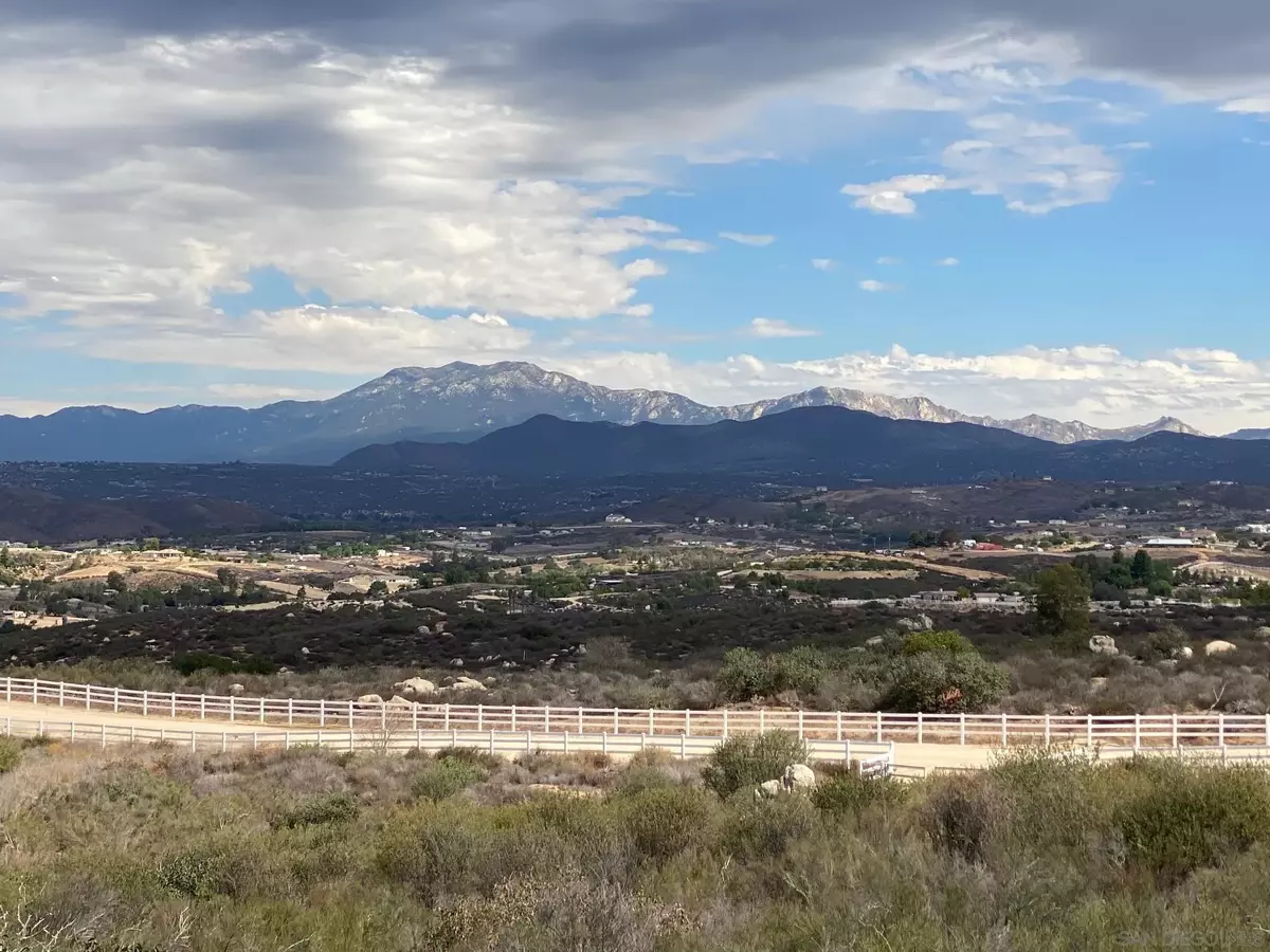 Temecula, CA 92592,39470 Calle Rio Grande Trail #7