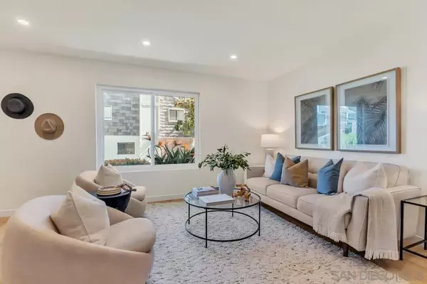 Solana Beach, CA 92075,827 Del Mar Downs Rd #E