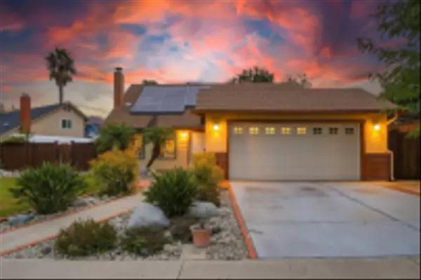 11385 Paseo Albacete, San Diego, CA 92129