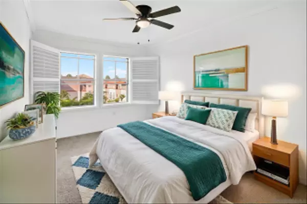 San Diego, CA 92101,1750 Kettner Blvd #114