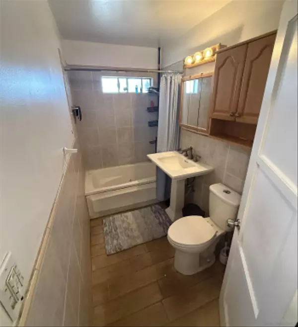 San Diego, CA 92114,5128 La Paz Dr