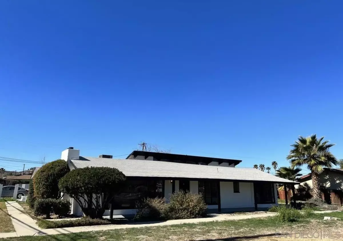 Perris, CA 92571,820 N Perris Blvd